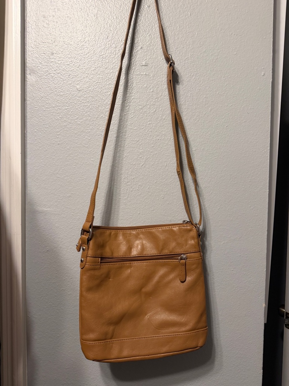 Giani Bernini Napa Leather Venice Crossbody Bag - Picture 2 of 6